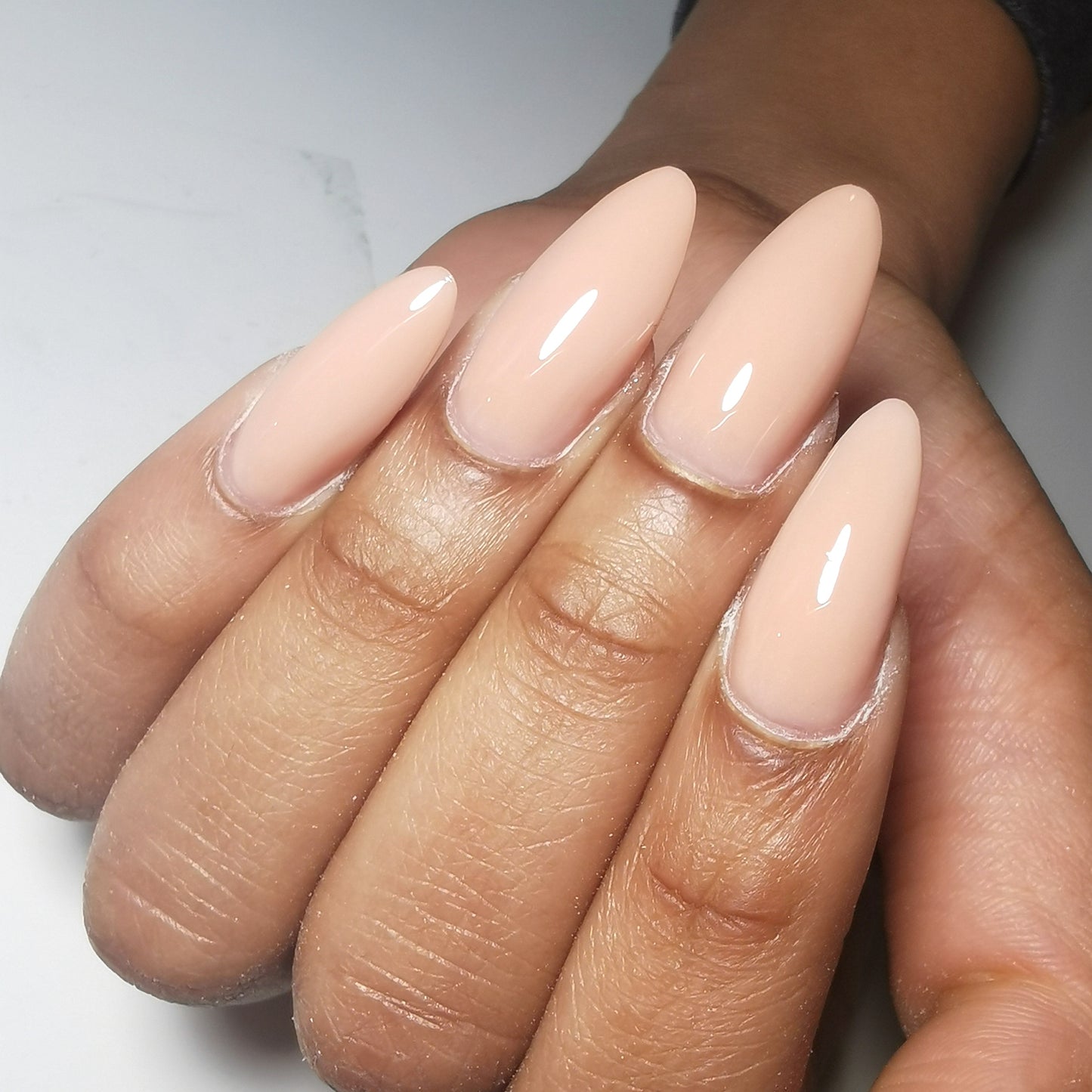 Straight almond tips